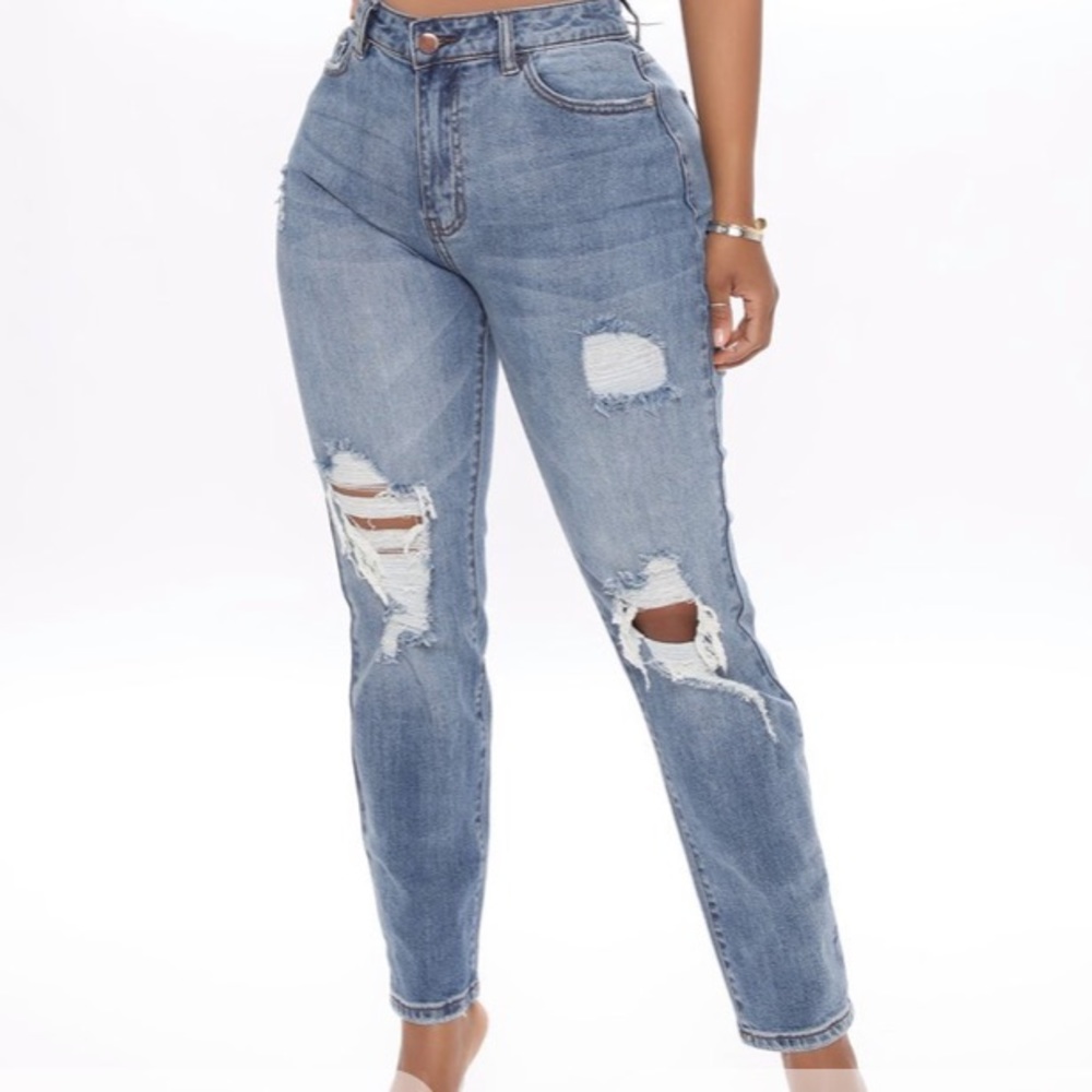 FASHION NOVA JEANS